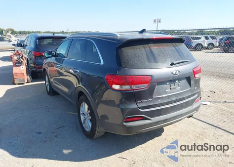 2017 Kia Sorento 3.3L Lx z USA, uszkodzony, nr VIN 5XYPG4A57HG222469